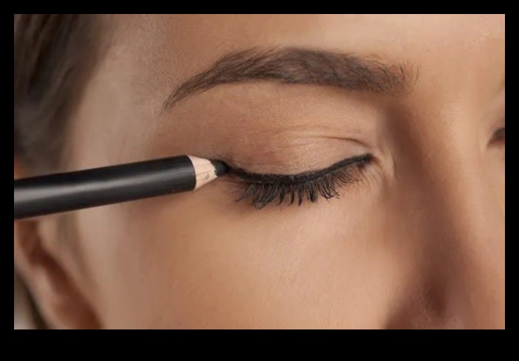 Îmbunătățirea fără efort a ochilor: ridicați-vă privirea cu tehnici de machiaj natural