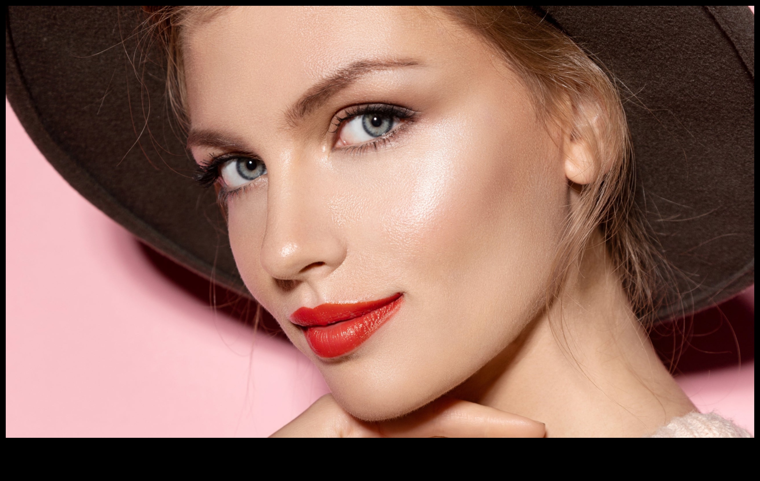 Glamour fără efort: redefinirea eleganței cu tehnici de machiaj natural