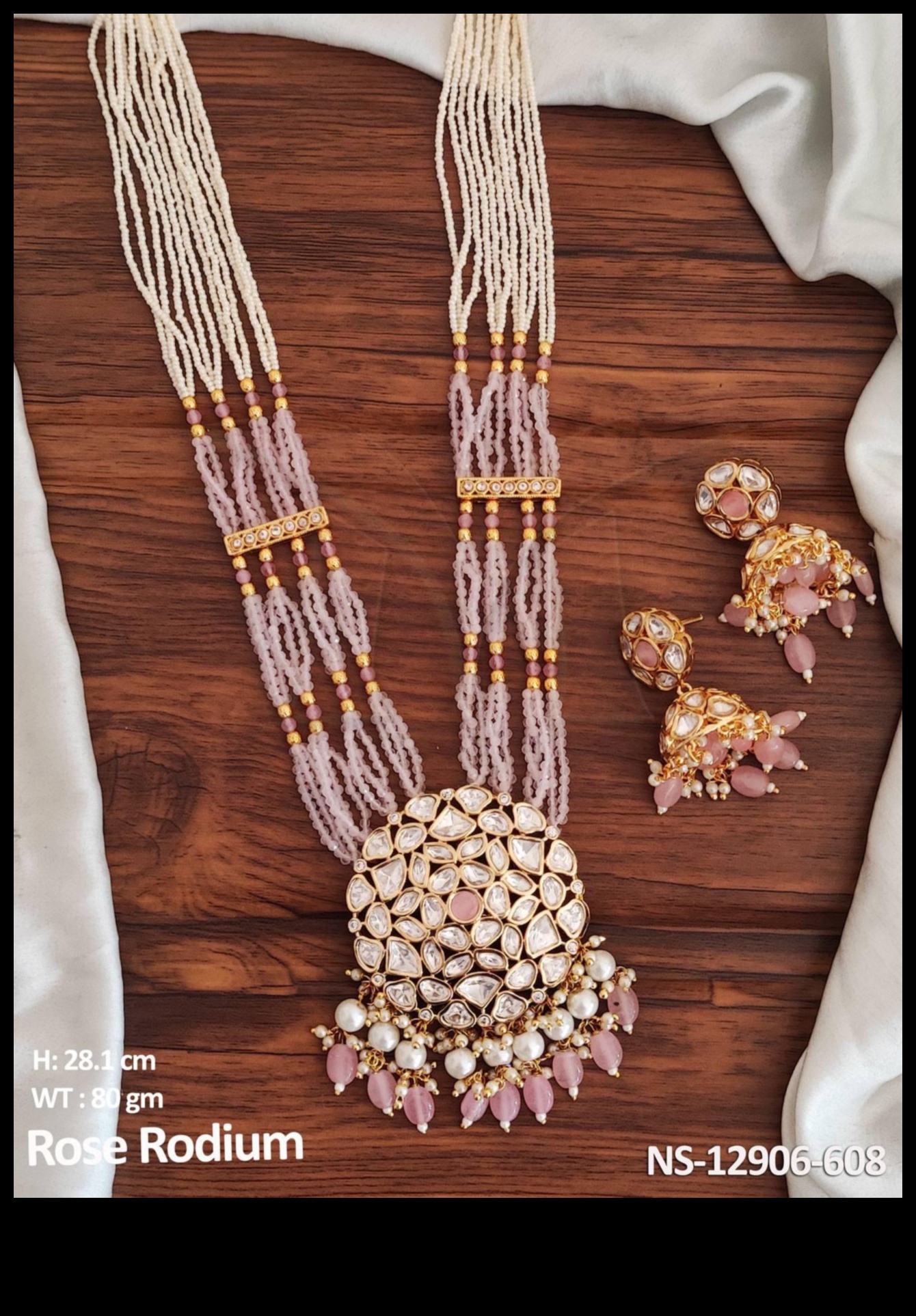 Iluminează-ți aura Un ghid pentru lumea bijuteriilor de modă 5 Iluminează-ți aura: pășește în lumea bijuteriilor de modă