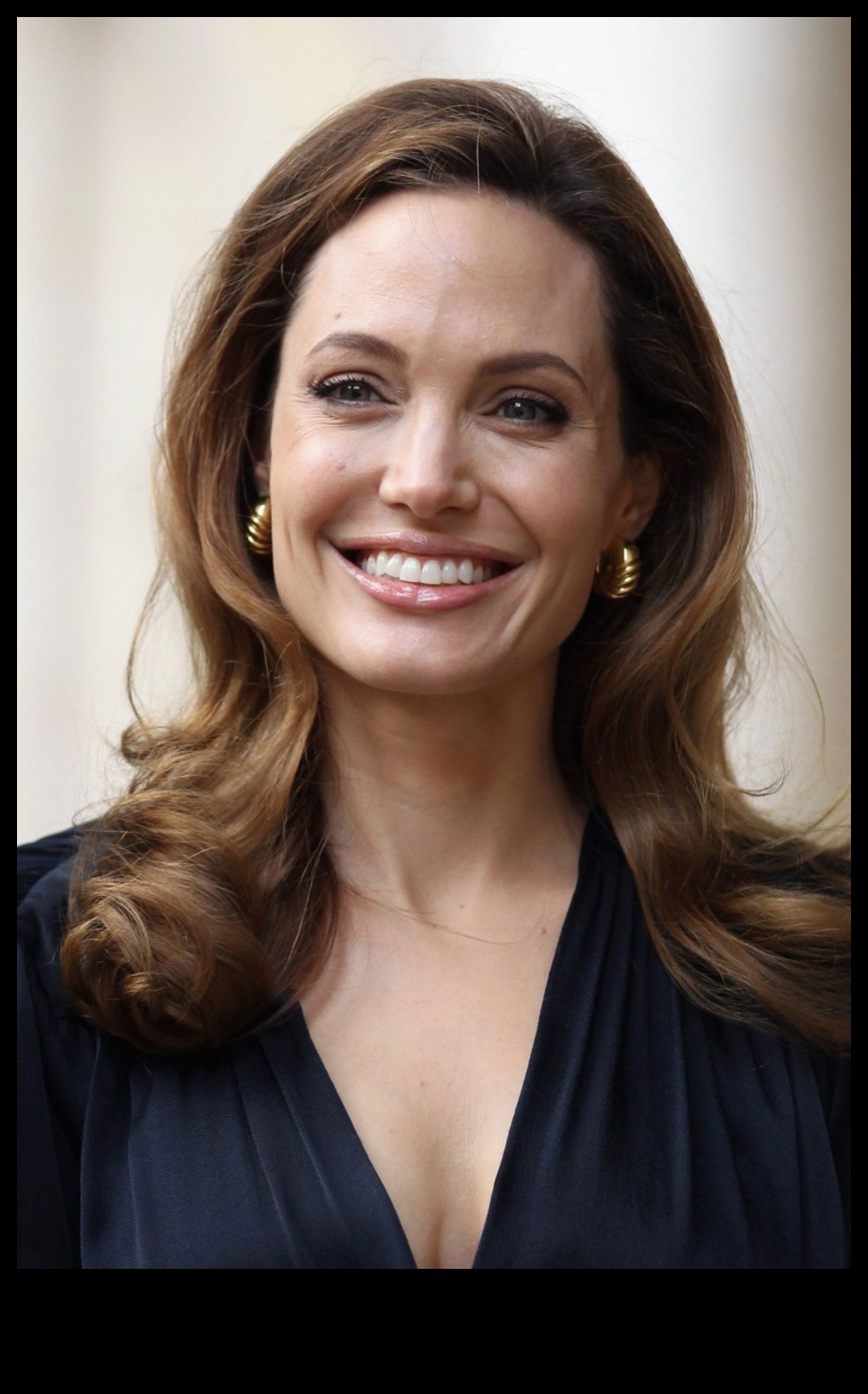 Pictograme pentru păr brunetă: al cui stil de semnătură rezonează cu tine?