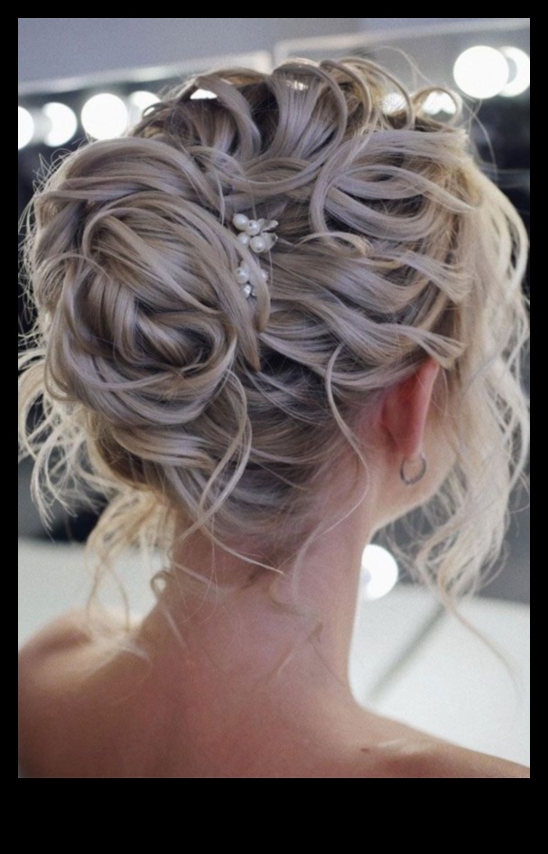 Tangled Up in Blonde: Stăpânirea artei coafurilor dezordonate