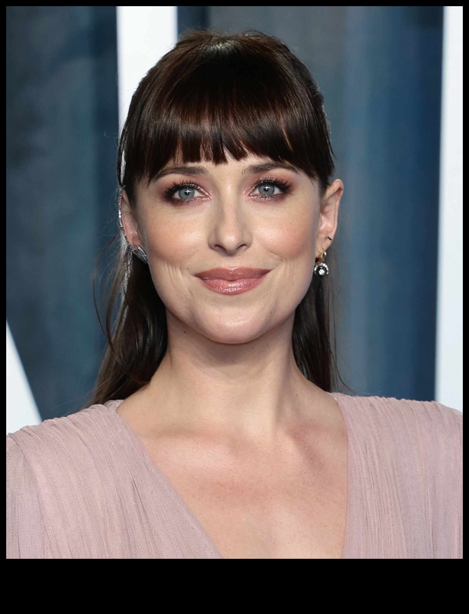 Coafura celebrităților Inspo: ale cui șuvițe brunete întorc capetele?