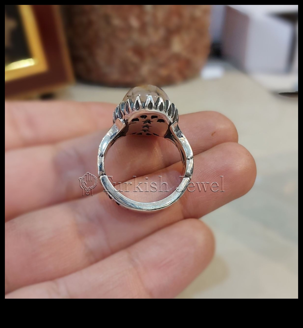 Armonie în argint O simfonie de inele pentru a vă completa stilul 4 Armonia în argint: găsiți-vă melodia în inelele noastre simfonice de argint