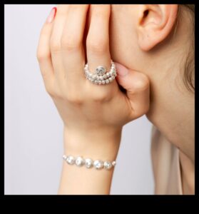 Armonia în argint: găsiți-vă melodia în inelele noastre simfonice de argint