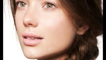 Fresh-Faced Chic: Navigarea în lumea look-urilor fără machiaj