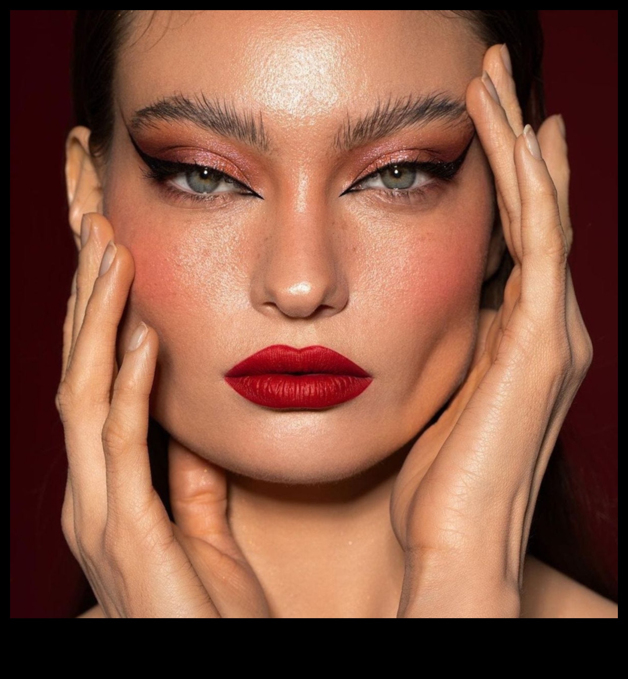 Machiaj glam Secretul pentru a radia siguranța de sine 1 Impactul machiajului glam asupra încrederii: radiază siguranța de sine