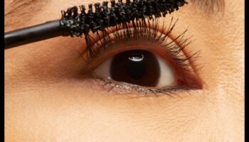 Rimel pentru diferite tipuri de gene: sfaturi pentru gene drepte, scurte sau rare